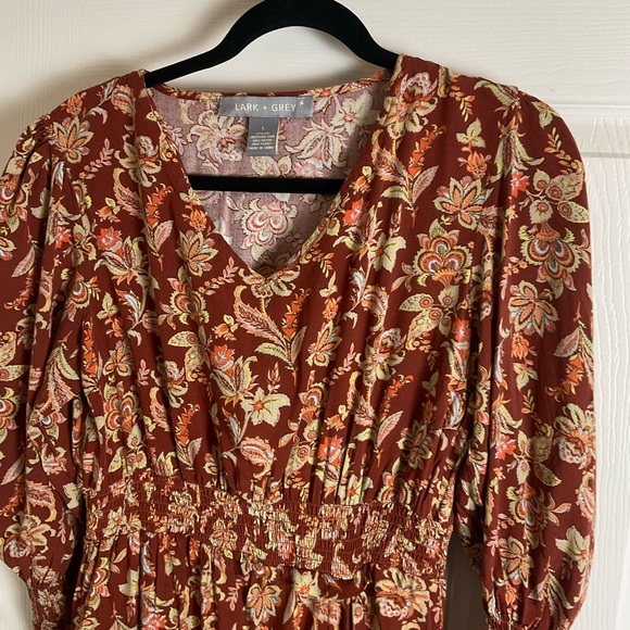 Lark + Grey women’s Floral V-Neck Dress size large - Picture 2 of 9